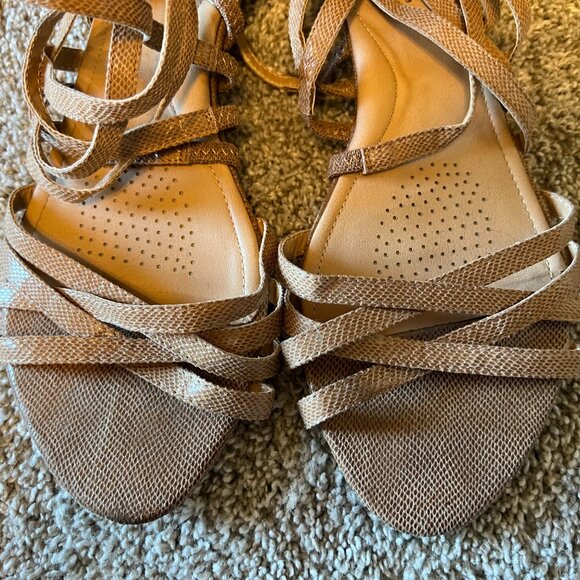 Comfortview Strappy Wedge Sandals Women's Size 12W - Picture 4 of 12